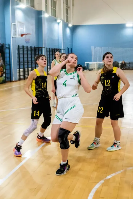 e126cac6-172a-4f55-b6b4-1da6b4f13bf8