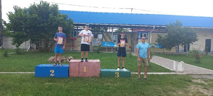 72e8bc1d-6c0c-4b9b-9b54-e1c05b7194b0